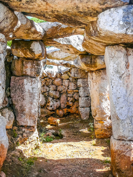 米诺卡的玻璃塔高动态范围HDR在西班牙米诺卡托雷登盖尔姆斯塔拉约考古遗址古代遗址图片