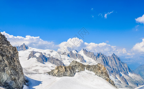 Aosta山谷的MonthBlancHDR高动态山脉HDRMontBlancakaMonteBianco意思是白山阿尔卑斯最高峰背景图片