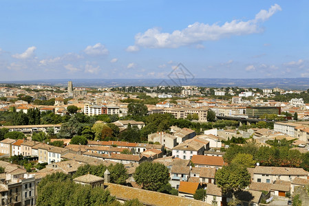 法国隆格多克卢西下城卡尔松市全景图片