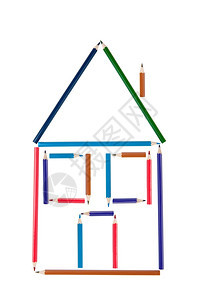 房子由彩色铅笔制成以白色背景隔开图片
