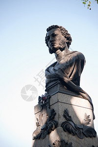 普希金纪念碑伟大的俄罗斯作家普希金奥德萨乌克兰图片