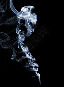 黑背景烟雾白的抽象图像图片