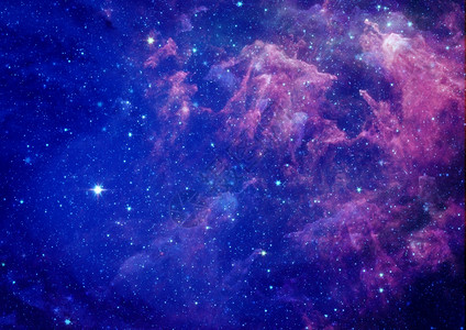 太空中的恒星场云和气体拥堵图片