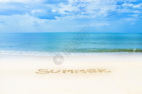 海中岛屿天堂上美丽的阳光明媚热带海滩图片