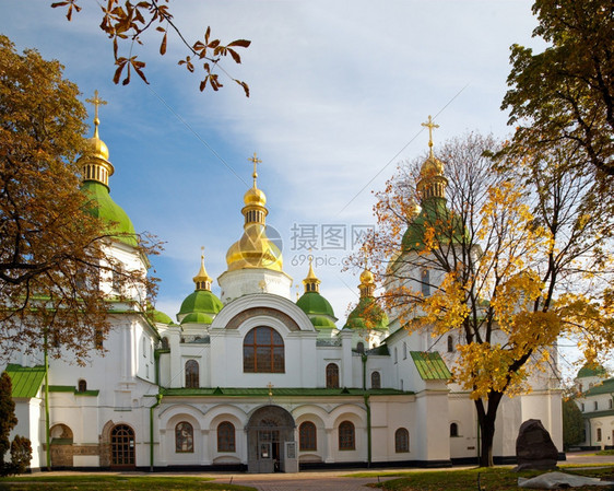 秋天圣索菲亚大教堂建筑视图乌克兰基辅市中心图片