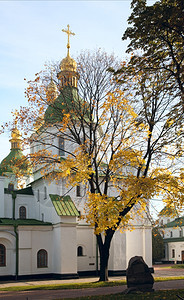 秋季圣索菲亚大教堂httpenwikipediaorgwikiSaintSophiaCathedralinKiev教堂建筑视图乌图片