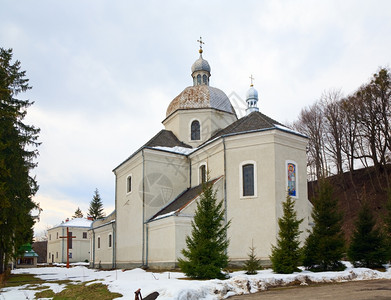 古老的PidhirtsiStOnufriya教堂172650年建于乌克兰利沃夫斯卡地区圣巴西尔大教堂读音修道院勋章的春光图片