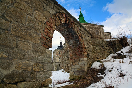 Pidhirtssi古老城堡乌克兰利沃夫斯卡地区163540年根据波兰HetmanStanislawKoniecpollski的图片