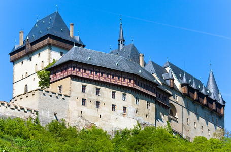 捷克卡尔斯泰因城堡位于布拉格附近的波西米亚高清图片