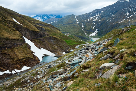夏季阿尔卑斯山Grossglockner高阿尔卑斯山路图片