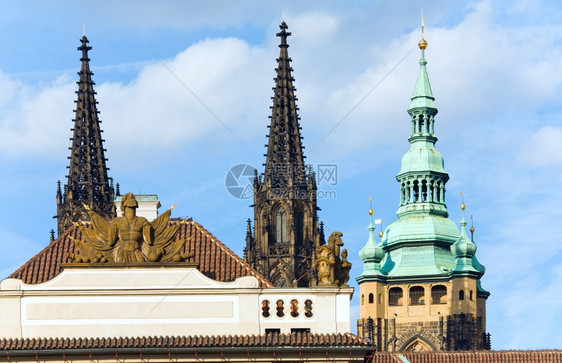 Hradcany城堡和圣维兹大教堂顶部捷克布拉格图片