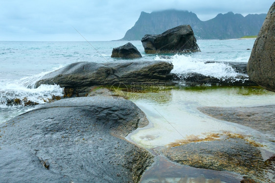 霍克兰石滩夏季景观挪威罗浮敦图片