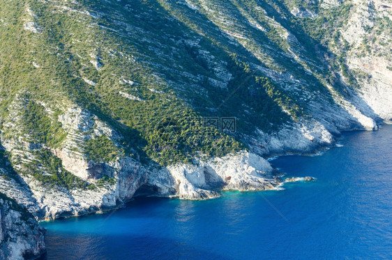 夏季海岸线景观希腊Zakynthos纳瓦吉奥湾附近图片