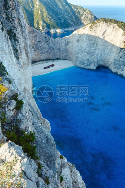 Navagio海湾或船舶残骸海滩的顶部视图夏季海岸线视图希腊ZakynthosIonianSea图片