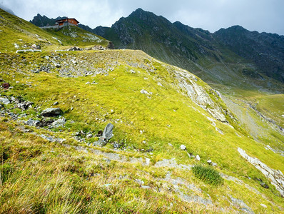 Transfagarasan公路罗马尼亚夏季山景图片