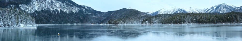 埃布西湖冬季风景巴伐利亚德国全景图片