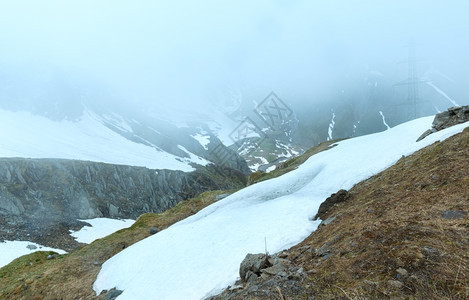 圣哥达多或特哈德过山夏季风景瑞士背景图片
