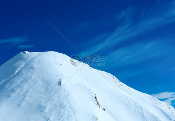 冬季西尔弗雷塔阿尔卑斯山景观山顶有奥地利蒂罗尔SilvrettaseilbahnAGIschgl滑雪度假村图片