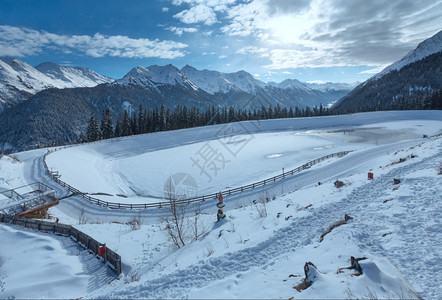 奥地利提罗兰山脉的Kappl滑雪区图片