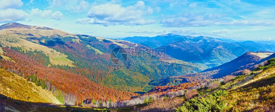 山丘全景喀尔巴阡山CarpathianMt乌克兰图片