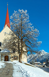 Haselgehr村和天主教区堂StMartinWinterView奥地利Tirol1689年在MartinUnterhof有一图片