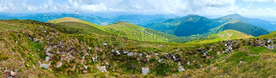 夏季山区全景科霍诺格拉脊喀尔巴阡山乌克兰图片