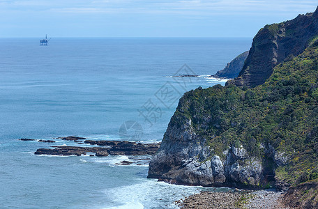 Biscay海湾岸景观巴斯克州西班牙Gaztelugatxe岛附近图片