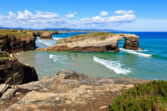 坎塔布里克海岸夏季风景迦太德拉海滩卢戈加利西亚班牙图片