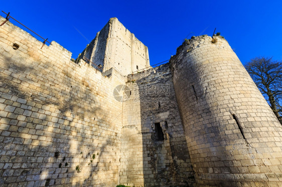 法国卢瓦尔谷地的洛切斯城堡建于九世纪图片