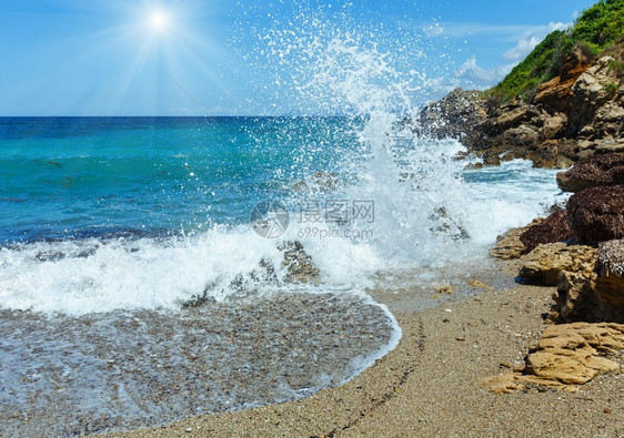 海滩希腊莱夫卡达爱奥尼亚海的夏季景图片