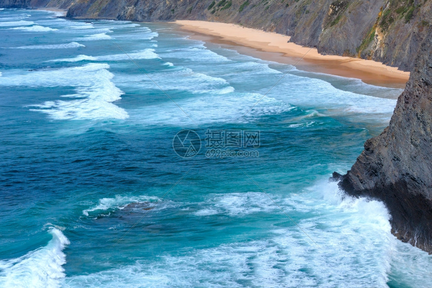 夏季大西洋海岸景观沙滩AljezurAlgarve葡萄牙阿尔加维图片