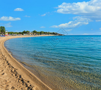 Platanitsi海滩希腊迦勒基迪蓝色天空有云层两针缝合高分辨率图像图片