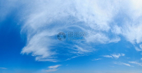 蓝风雪夏日天空中的白云夏季天气背景良好图片
