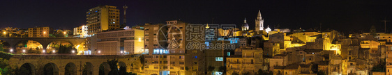 夜中古老的RagusafamosSicilian镇风景意大利西里著名的旅游景点城市灯光Unesco世界遗产址图片