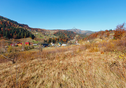 秋天喀尔巴阡山乡村景观乌克兰伊瓦诺弗基夫斯克州农村景象图片