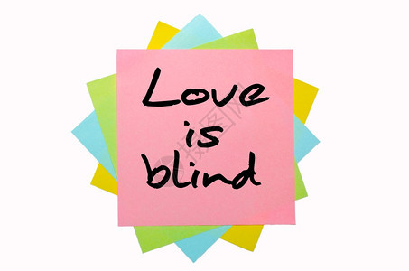 爱的文字是盲目用手字写在一堆彩色粘贴笔记上图片