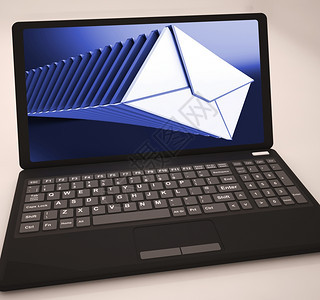 在笔记本电脑显示进行中信件和通的邮列表图片