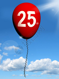 红气球在天空庆祝或派对25个气球秀第生日庆典图片