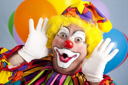 多彩的生日小丑做一个有趣的脸图片