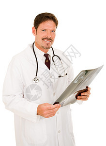 英俊友善的医生拿着X光片或磁共振成像图片