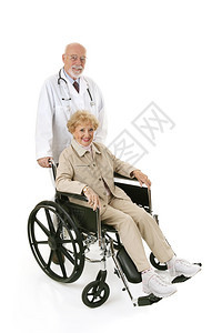 坐在轮椅上的美女被医生推倒全身都是白的图片