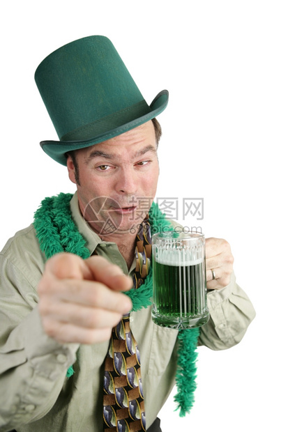 一位喝得烂醉的人庆祝圣帕特里克节图片