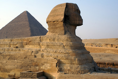 埃及吉萨的斯芬卡和吡拉明图片