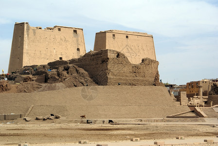 埃及爱德福寺庙广场图片