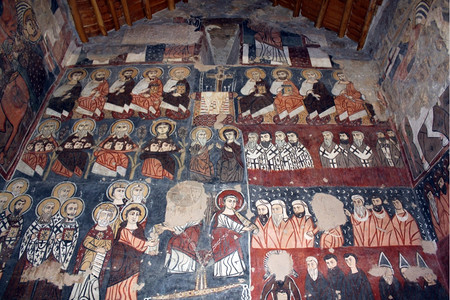 MarMusa修道院教堂墙上的圣人形象图片