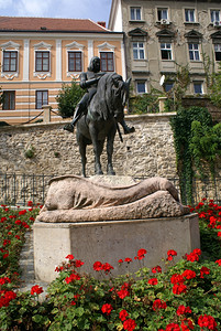 在克罗地亚萨格勒布骑着马的圣格奥尔基图片