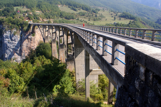 黑山塔拉峡谷大桥图片