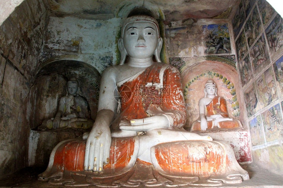 佛陀在Hpo温达翁加缅甸莫尼瓦附近的洞穴图片