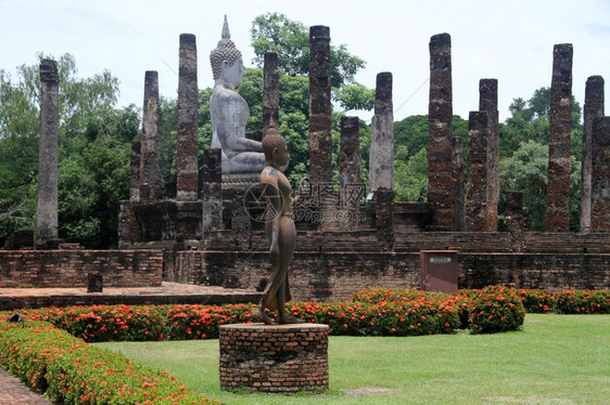 泰国素可泰瓦萨寺佛像图片