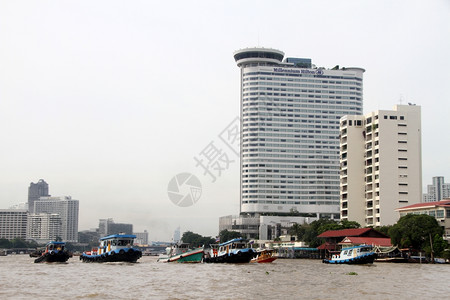 泰国曼谷ChaoPhraya河上的船泰国曼谷图片